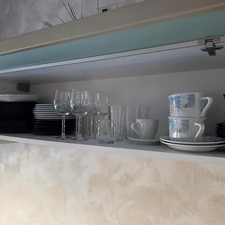 Casa Lerici, Curato E Tranquillo Indipendente Appartamento