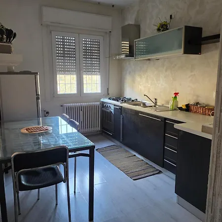 Casa Lerici, Curato E Tranquillo Indipendente Appartamento Brescia