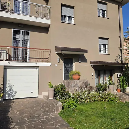 Appartamento Casa Lerici, Curato E Tranquillo Indipendente Brescia