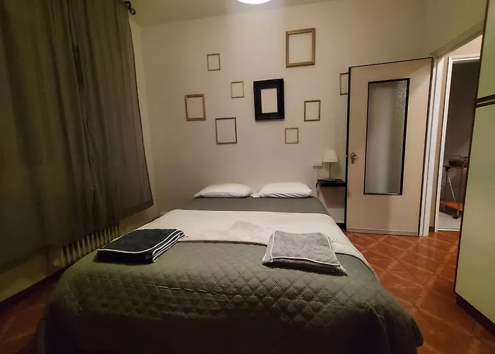 Casa Lerici, Curato E Tranquillo Indipendente Apartment