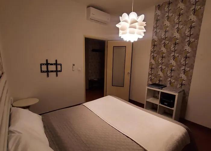 Casa Lerici, Curato E Tranquillo Indipendente * Brescia